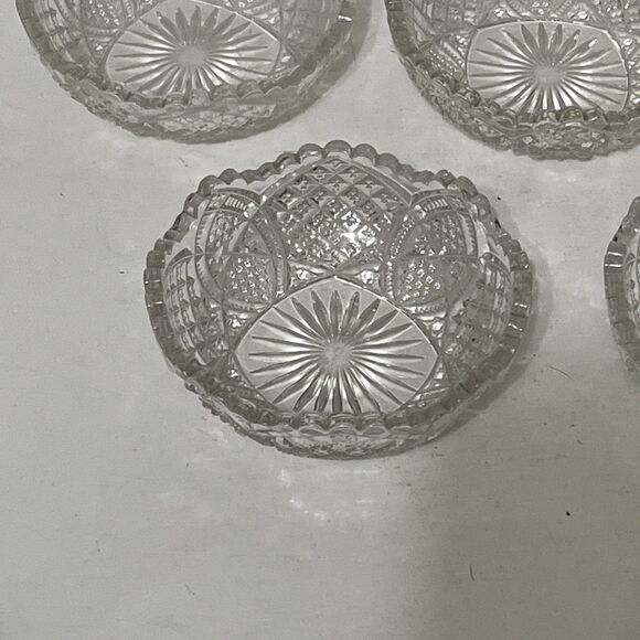 Set Of 5 Beautiful Antique EAPG Clear Cut Glass 4.75” Small Bowls Dishes - Picture 6 of 6